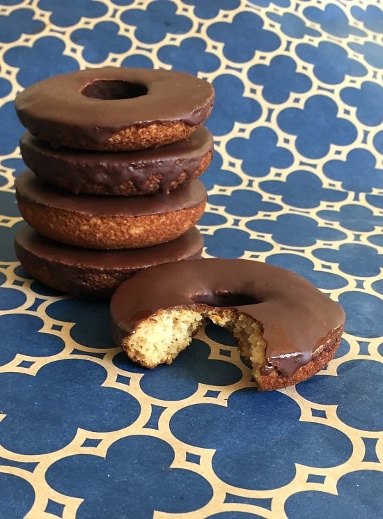 I can't believe these donut recipe is healthy! How decadent do these chocolate glazed paleo donuts look?!