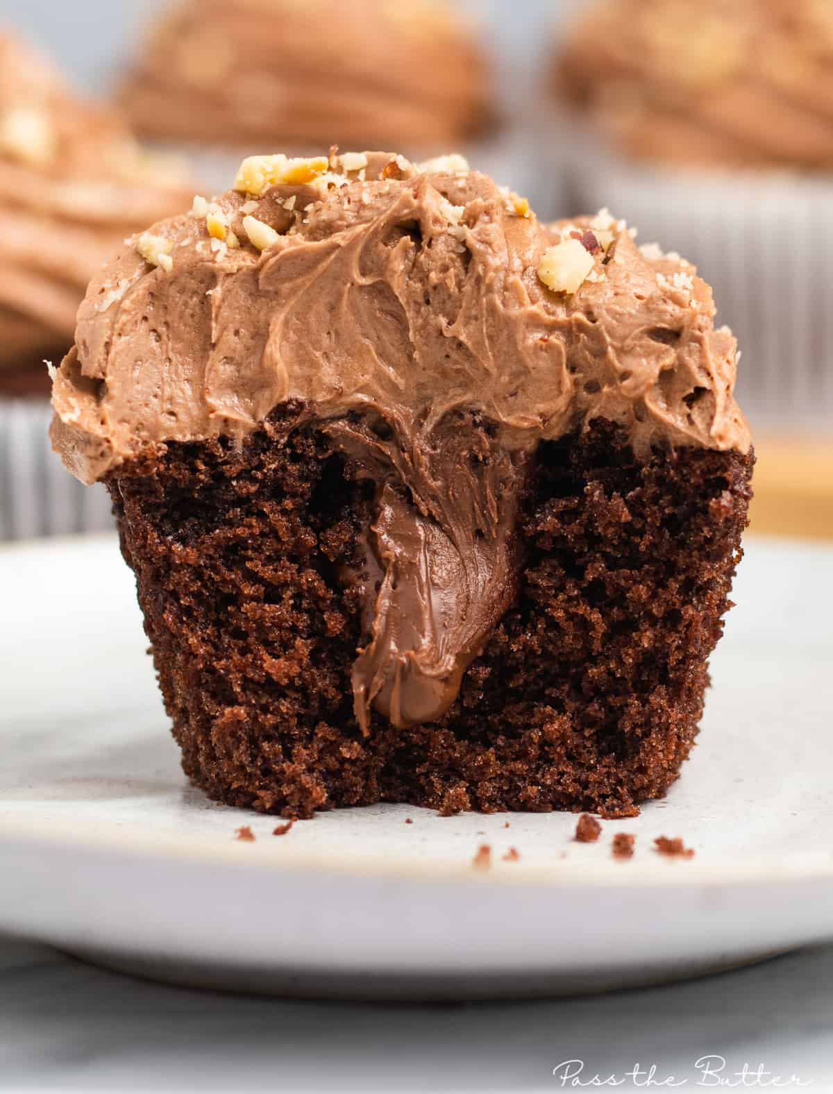 Nutella filling in the center of the cupcake