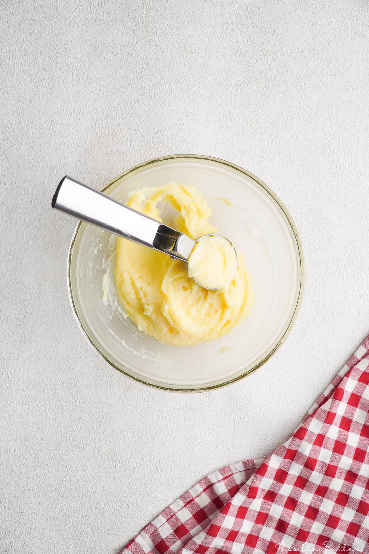 Use a cookie scoop or melon scoop to scoop out balls of the cream cheese mixture.